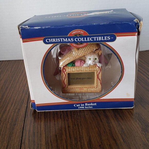 Vintage Daytons Christmas Collectibles 1998 Cat In Basket MIB - Picture 1 of 6